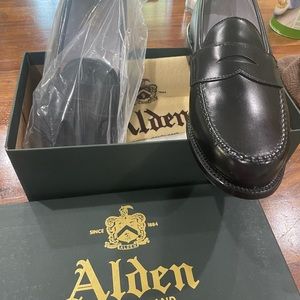 New never worn Alden of New England hand sewn loafers. Retails for over $650.